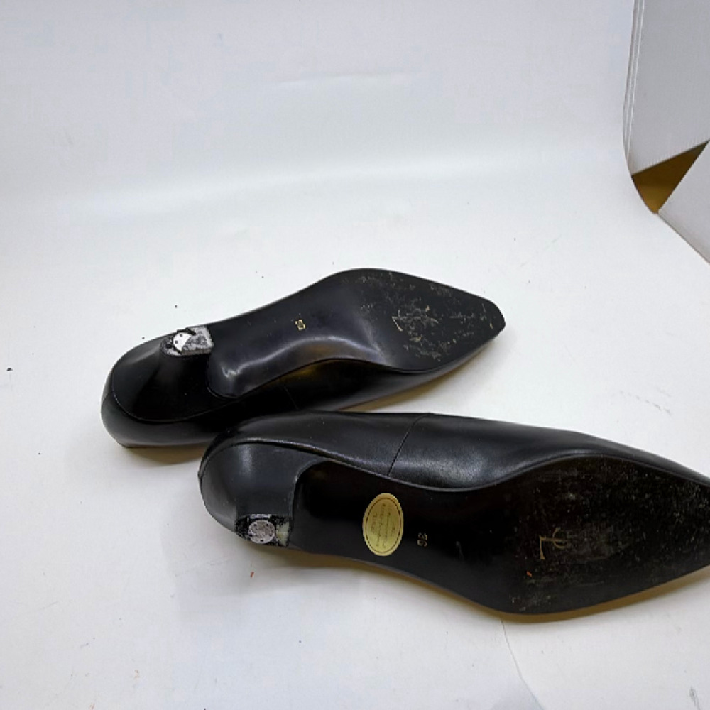 Yves Saint Laurent Buckle Kitten Heel Black Leather 36 Pump - Picture 7 of 8
